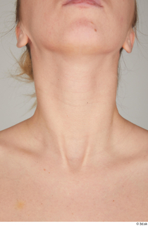 Mia Brown neck nude 0001.jpg